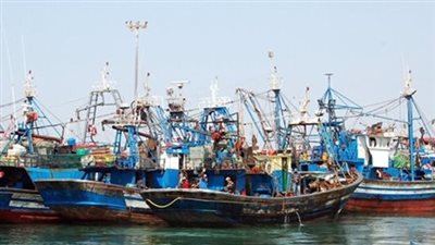 بسبب سوء الأحوال الجوية.. توقف حركة الملاحة البحرية بميناء البرلس لليوم الثاني 