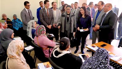 وزيرة التضامن تتفقد معمل تحاليل عينات الكشف عن تعاطي المواد المخدرة لصندوق مكافحة الإدمان| صور 