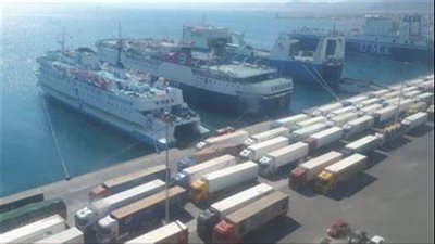 لليوم الثالث.. استمرار إغلاق ميناء الغردقة البحري بسبب سوء الأحوال الجومائية