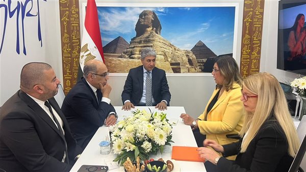 وزير السياحة والآثار