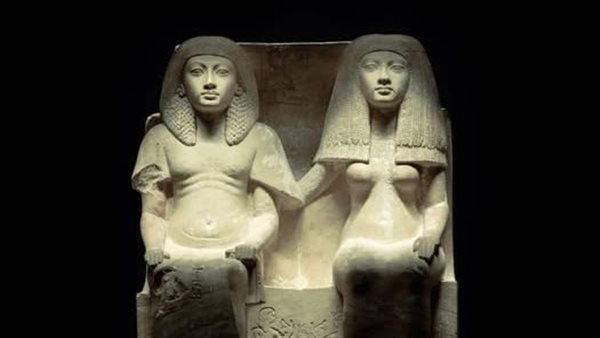  تمثال مزدوج للزوجان