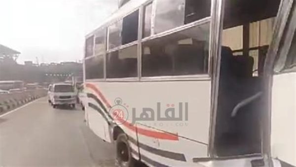 تصادم أتوبيس وسيارة