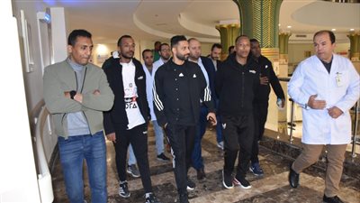 نجوم المنتخب المصري والأهلي السابقون يدعمون مرضى السرطان بالأقصر