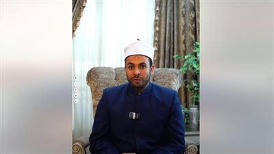 ما الفرق بين رفع الأعمال في شهر شعبان ويومي الاثنين والخميس؟.. الأزهر للفتوى يوضح