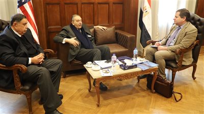 غرفة الإسكندرية تبحث تعزيز التعاون التجاري مع السفارة الأمريكية