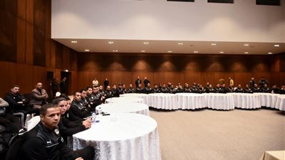 6 حكام مصريين يتوجهون لـ كوت ديفوار للمشاركة في معسكر النخبة اليوم