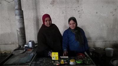 قصة كفاح بائعة مشروبات ساخنة بالدقي: والدتي تحتاج علاج شهري بـ 2000 جنيه | بث مباشر 