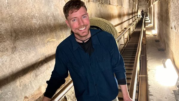  مستر بيست لـ أهرامات