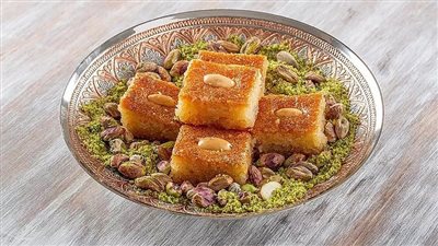 طريقة عمل قلب اللوز.. وصفة مكتوبة لأشهر الحلويات الجزائرية