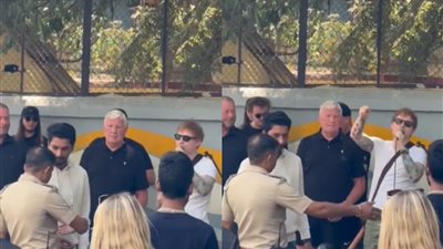 الشرطة الهندية توقف إيد شيران عن العزف في الشارع بشكل مفاجئ.. ما القصة؟ 