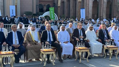 خلال مشاركته بندوة الإيكاو في أبوظبي.. وزير الطيران يشيد بمبادرات تحسين كفاءة استهلاك الوقود