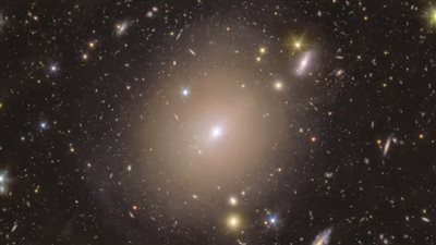 تلسكوب إقليدس يرصد ظاهرة كونية نادرة تكشف تشوه الفضاء| تفاصيل