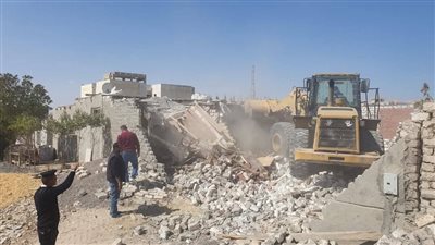 حملة مكبرة لإزالة التعديات على أراضي أملاك الدولة شمال الغردقة| صور