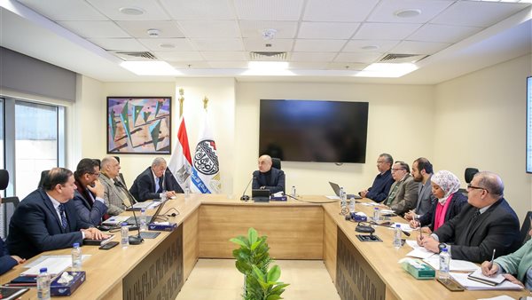 جانب من اجتماع وزير