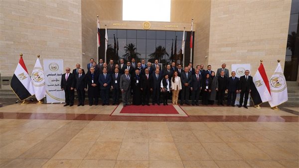 وزير العدل وسط الحضور