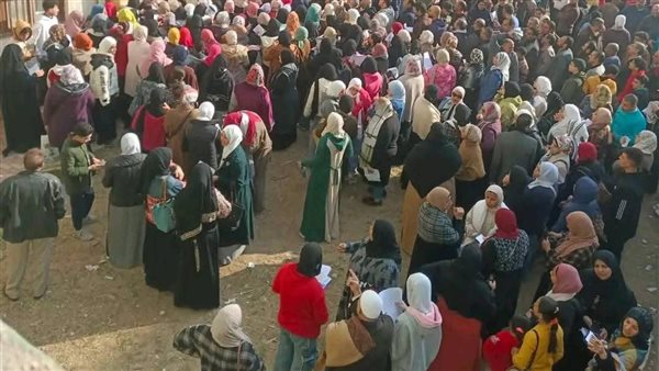 زحام وتكدس على تظلمات