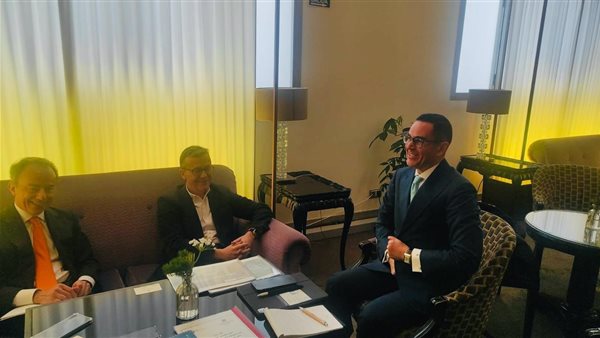 خلال اللقاء