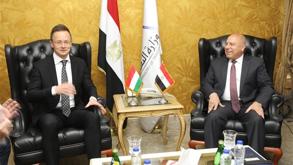 خلال اللقاء