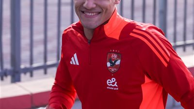 كولر يعيد مصطفى العش لتشكيل الأهلي على حساب داري أمام حرس الحدود 