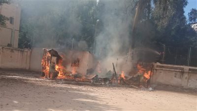 السيطرة على حريق بكشك خشبي داخل فناء مدرسة بالإسكندرية 