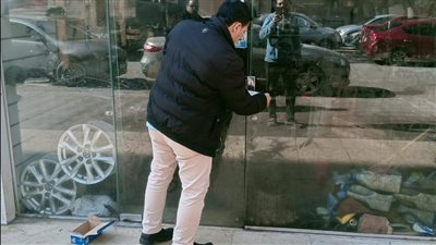 غلق وتشميع محال تجارية لمخالفتها التراخيص بشرق مدينة نصر| صور