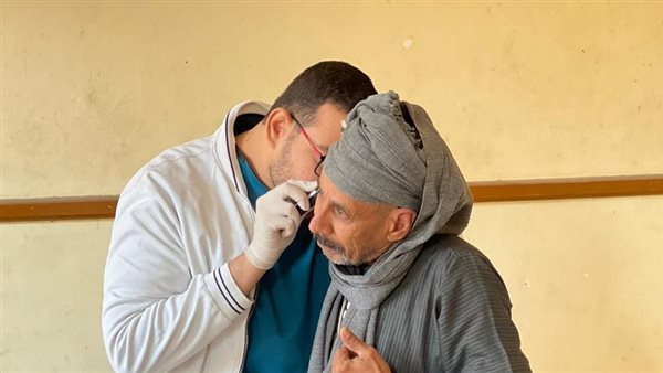 جانب من القافلة الطبية