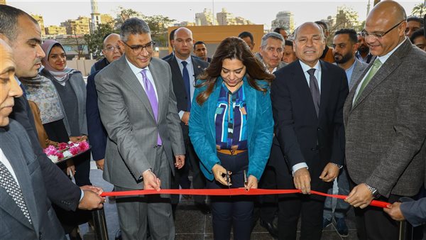 الدكتورة منال عوض