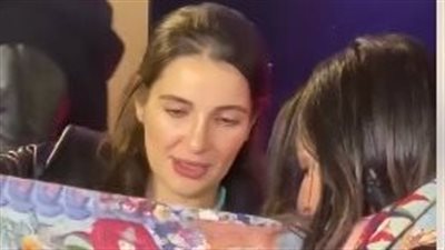 أول تعليق من شام الذهبي على انتقادات الفيديو المنتشر لها مع المذيعة: مضطربين نفسيًا