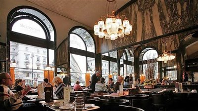 كافيه بالتجمع يمنع سيدة من التقاط صور لها خلال شرائها القهوة