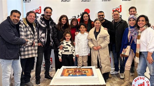 غادة عادل وأسرة مسلسل