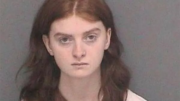 مراهقة بريطانية 