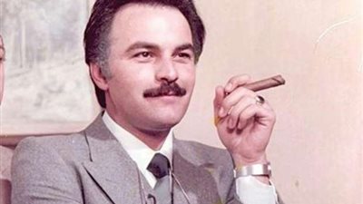 في ذكرى رحيله.. كيف أثّرت حياة حاتم ذو الفقار الشخصية على مسيرته الفنية؟