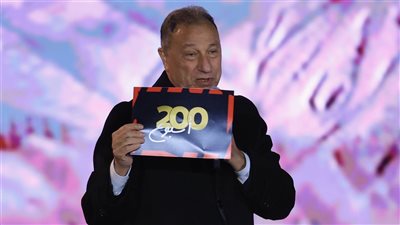 الخطيب يستعرض البرنامج الزمني لإنشاء ستاد الأهلي الجديد