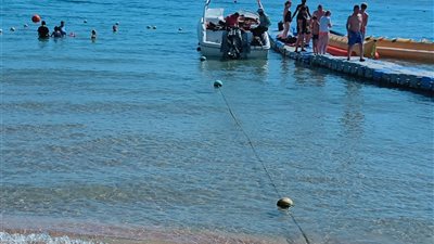 بعد تحسن الأحوال الجوية.. فتح شواطئ شرم الشيخ وعودة الرحلات البحرية