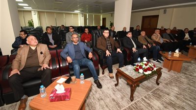 وزير الإسكان: 16.3 مليار جنيه حجم الاستثمارات بالعبور حتى يونيو الماضي