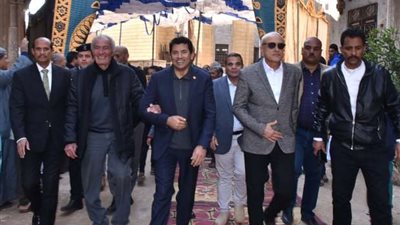 خلال افتتاح مسجد أبو سلام بالأقصر.. وزير الأوقاف يتلقى اتصالًا من وزير الشباب ومحافظ الأقصر