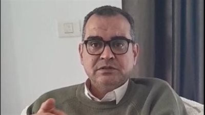 ولي أمر طالب يستغيث من تعدي معلم بمدرسة بريطانية بالقاهرة على نجله: كسر له إيده وهو بيتوضى| بث مباشر 