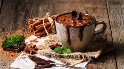 بدون حليب.. طريقة عمل الهوت شوكليت زي الجاهز