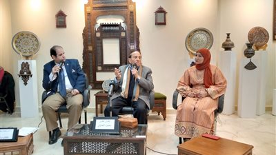 قصور الثقافة تحتفي بمسيرة محمود الحديني بصالون قصر الإبداع الفني