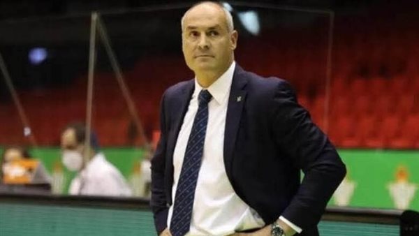 الإسباني كورو سيجورا