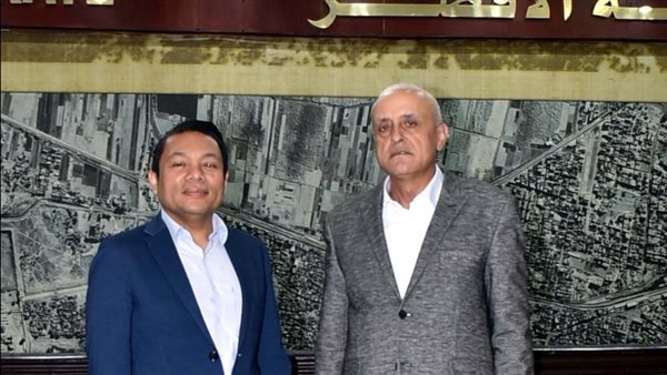 محافظ الأقصر يلتقي