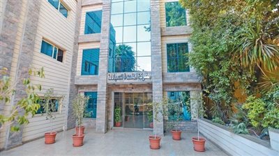 ترحيل حوت الدواء أحمد حسام رئيس المتحدة للصيادلة إلى جنوب سيناء للمعارضة على حكم ضده بالحبس