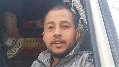 مش خايفين على نفسنا.. رسالة قوية من سائق شاحنة مساعدات مصرية قبل التوجه إلى غزة | بث مباشر