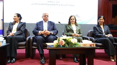 وزير التعليم العالي يشهد حفل تكريم أوائل شهادات الثانوية العامة والأزهرية| صور 