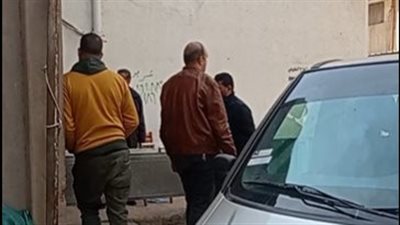 وسط حالة من الحزن.. أسرة شاب لقي مصرعه على يد آخر بدمياط تتسلم جثمانه |بث مباشر 