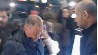 على رأسهم الخطيب.. نجوم الرياضة يؤدون واجب العزاء في سيد السبكي