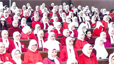 بدء دورات التربية الوطنية للطالبات بجامعة عين شمس