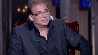 خالد يوسف يرد على منتقدي أعماله: الفن لازم يثير الجدل ويخلي الناس تفكر