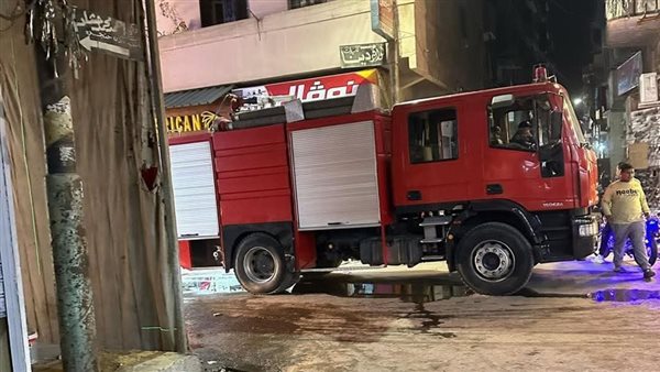 حريق في سيارتين بكفر