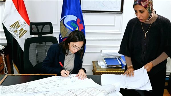 محافظ البحيرة تعتمد